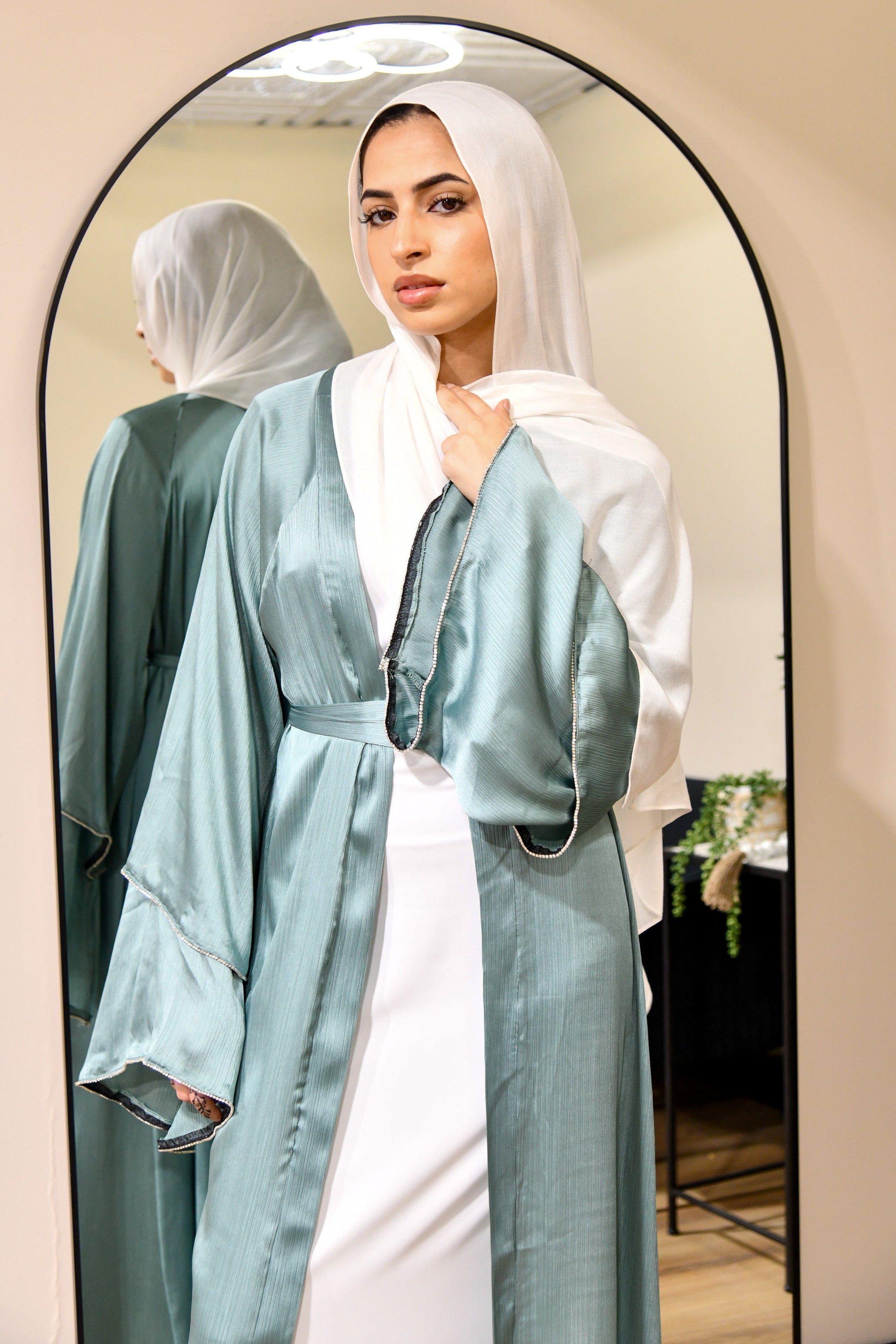 Satin Crystal Abaya Set - Soft Mint