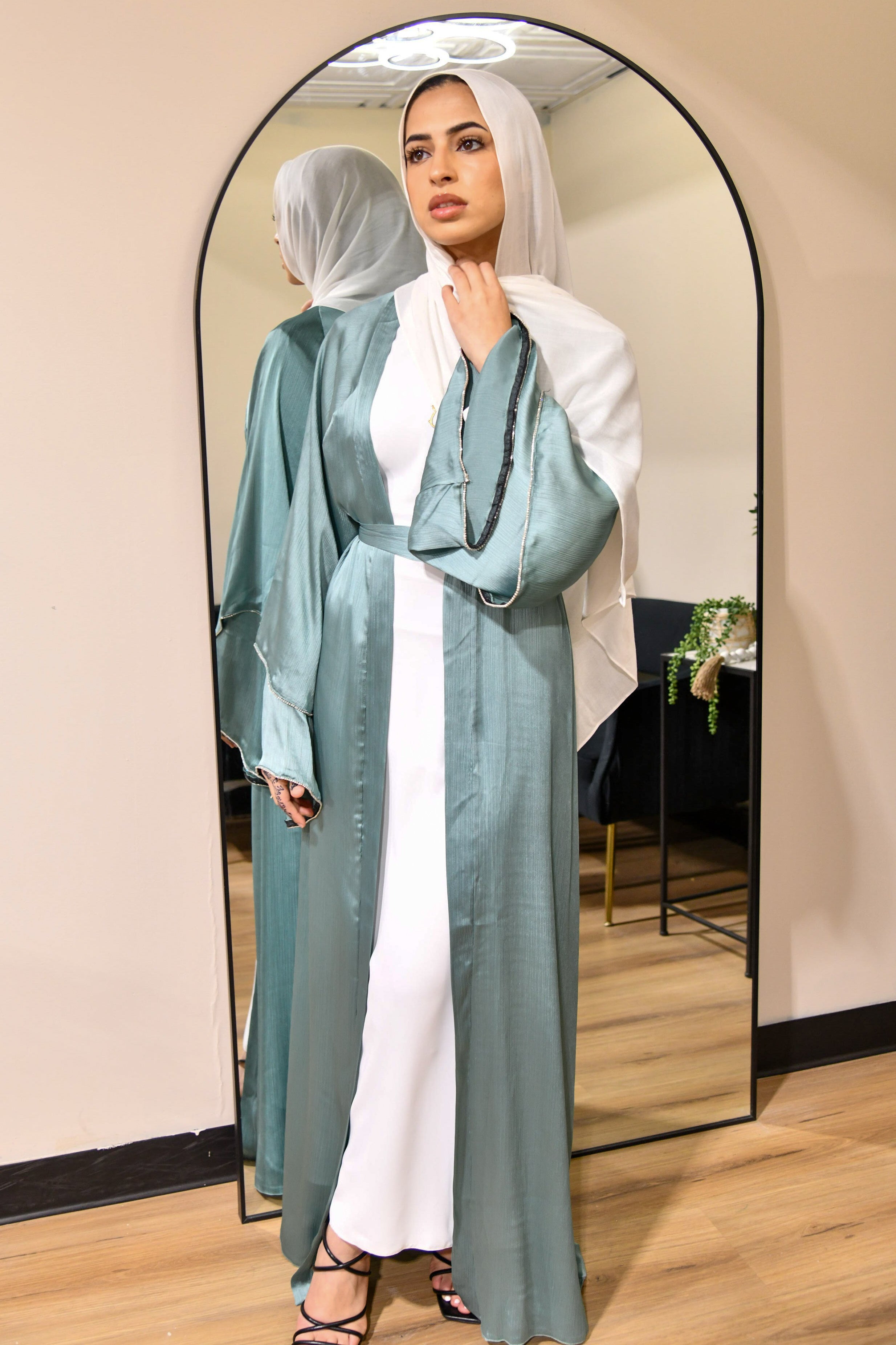 Satin Crystal Abaya Set - Soft Mint