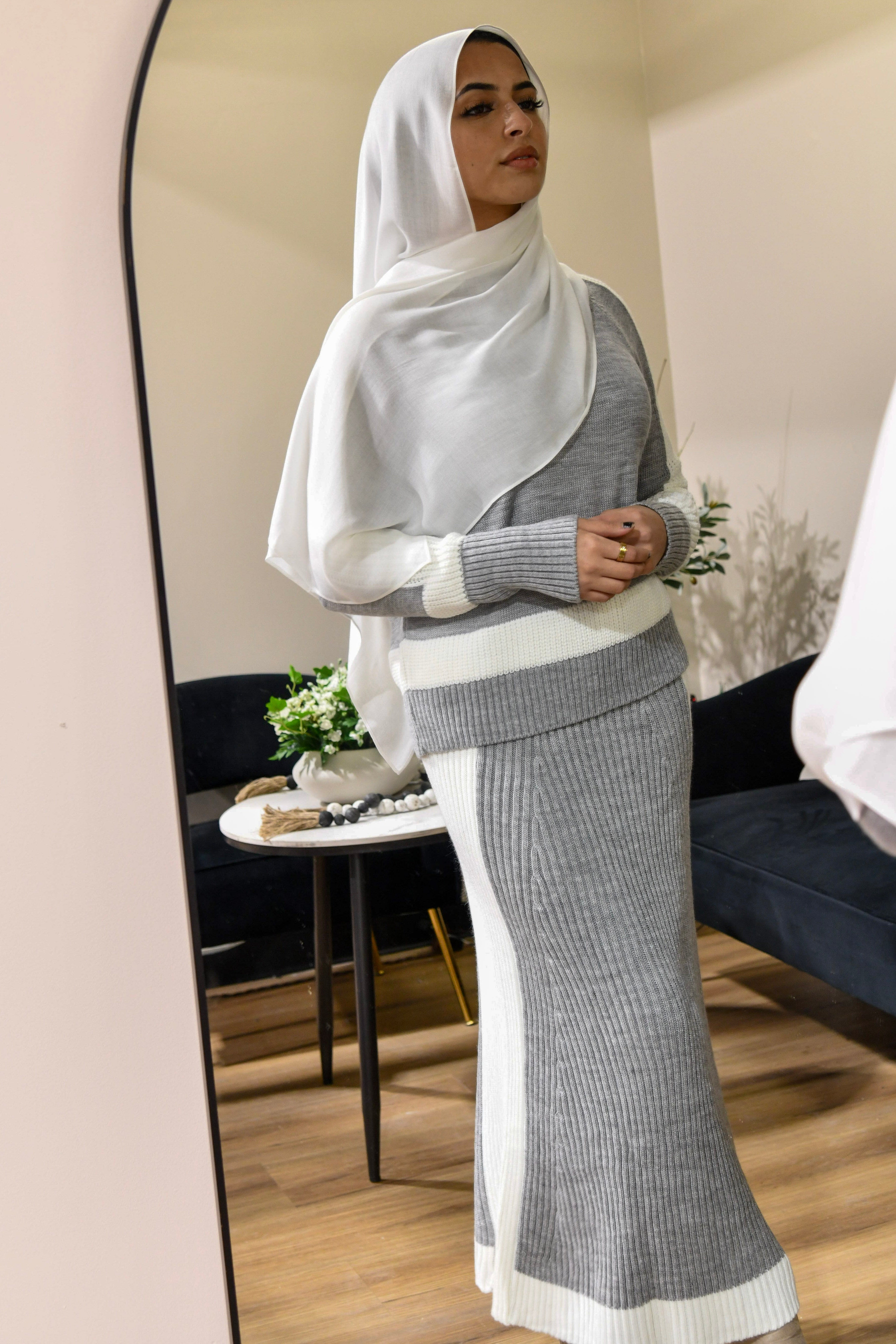Knitted Striped 2 Piece Set - Grey