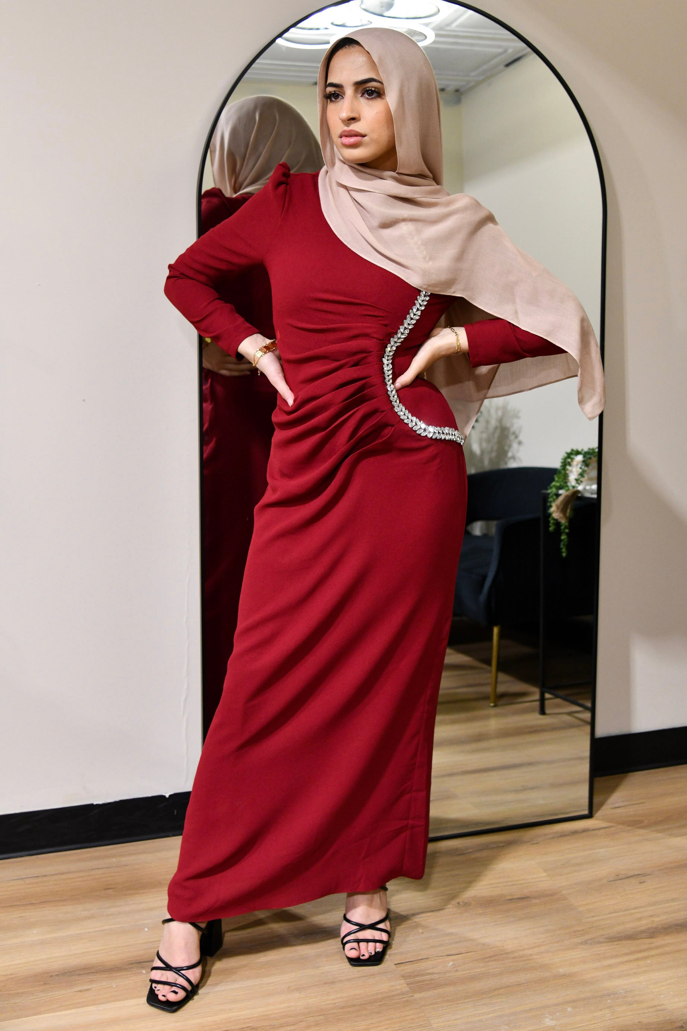 Elegant Crystal Maxi Dress - Maroon