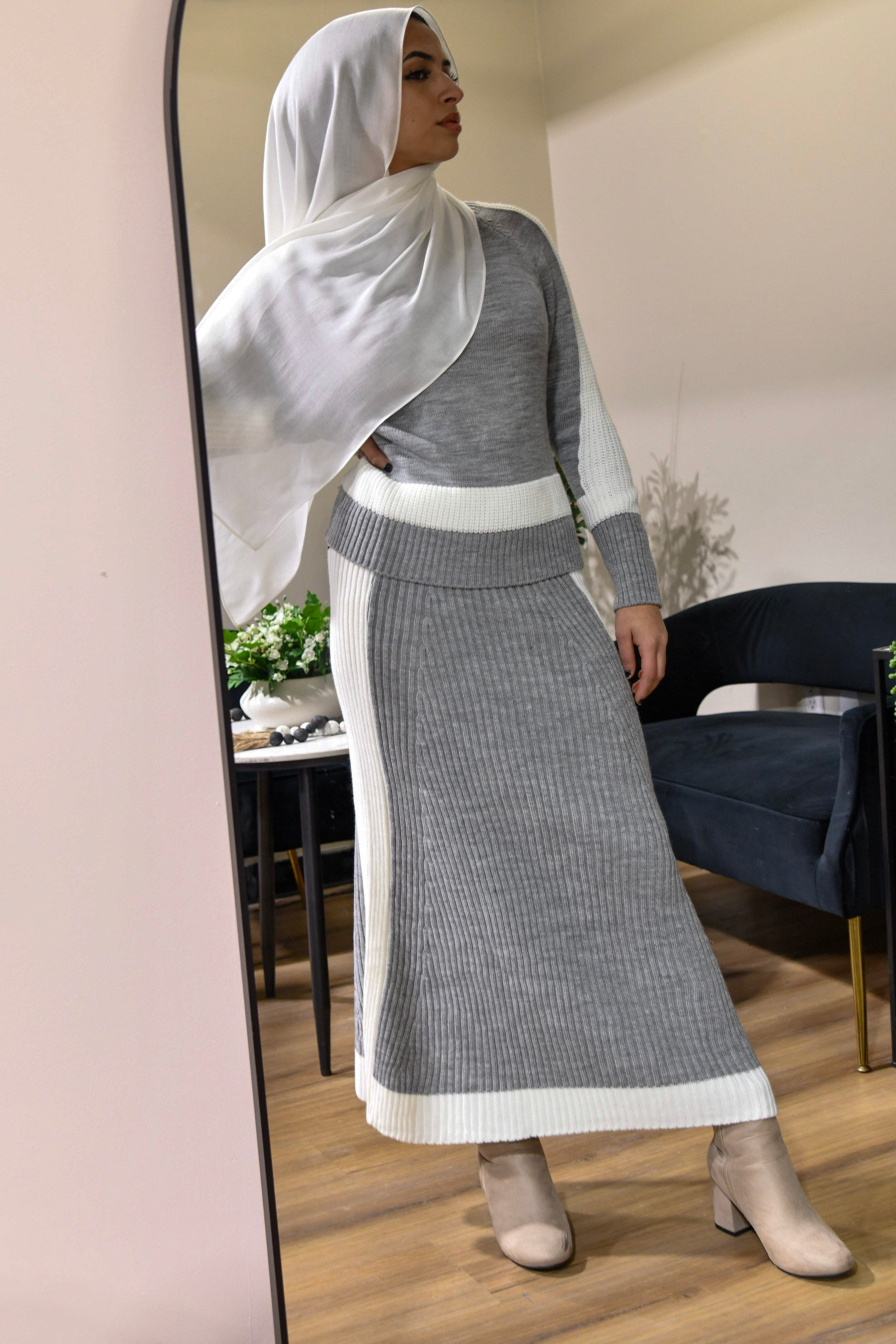 Knitted Striped 2 Piece Set - Grey