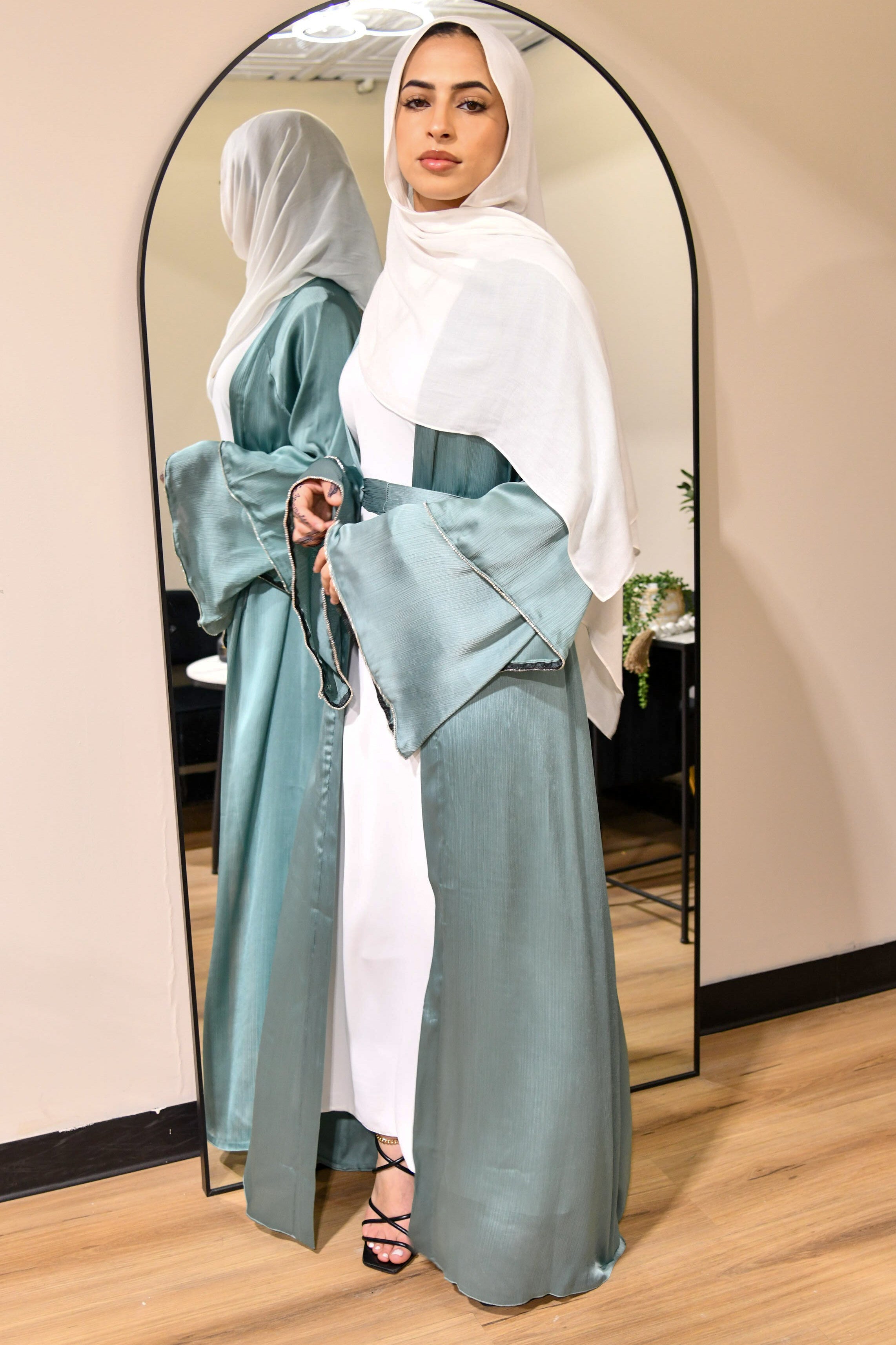 Satin Crystal Abaya Set - Soft Mint