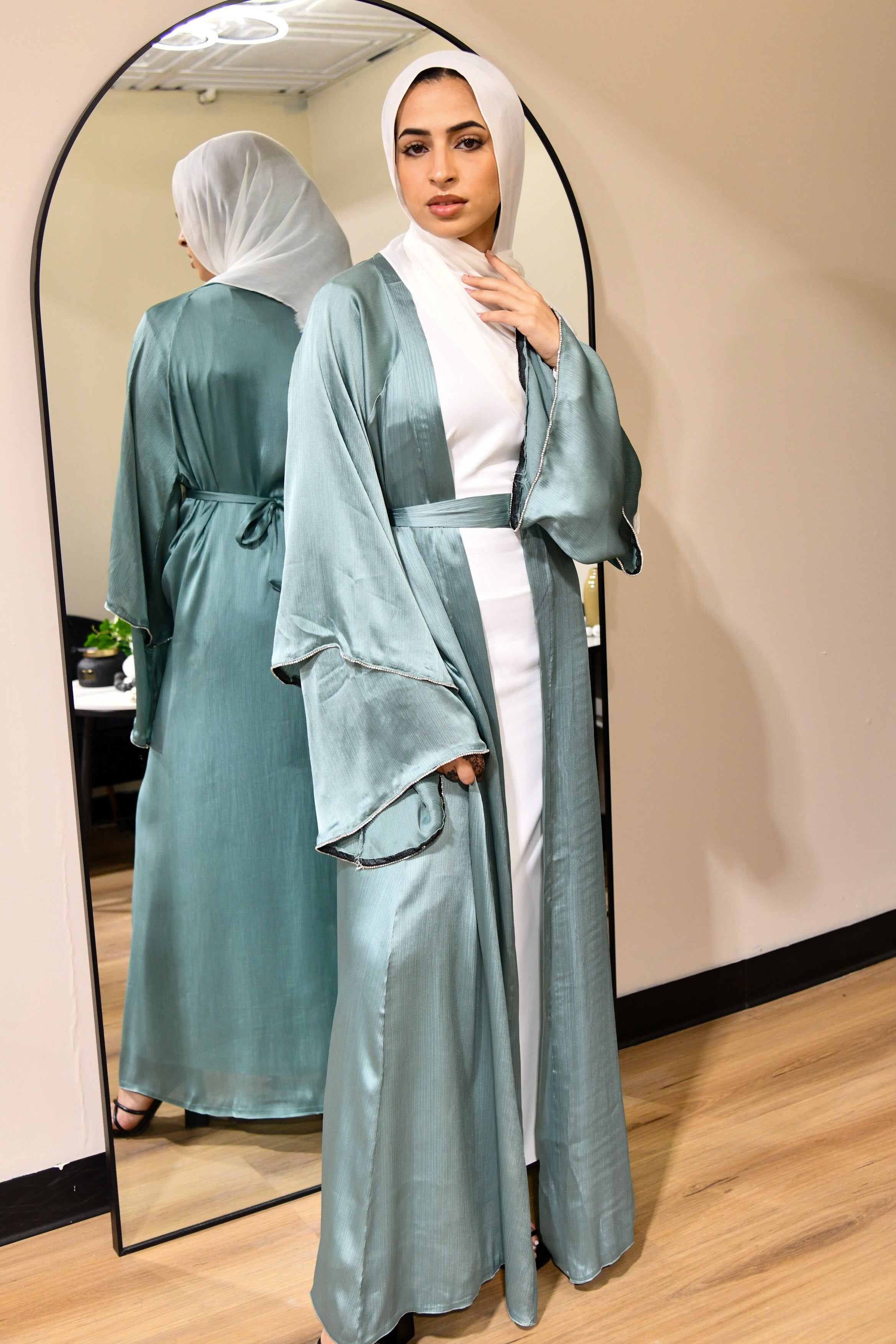 Satin Crystal Abaya Set - Soft Mint