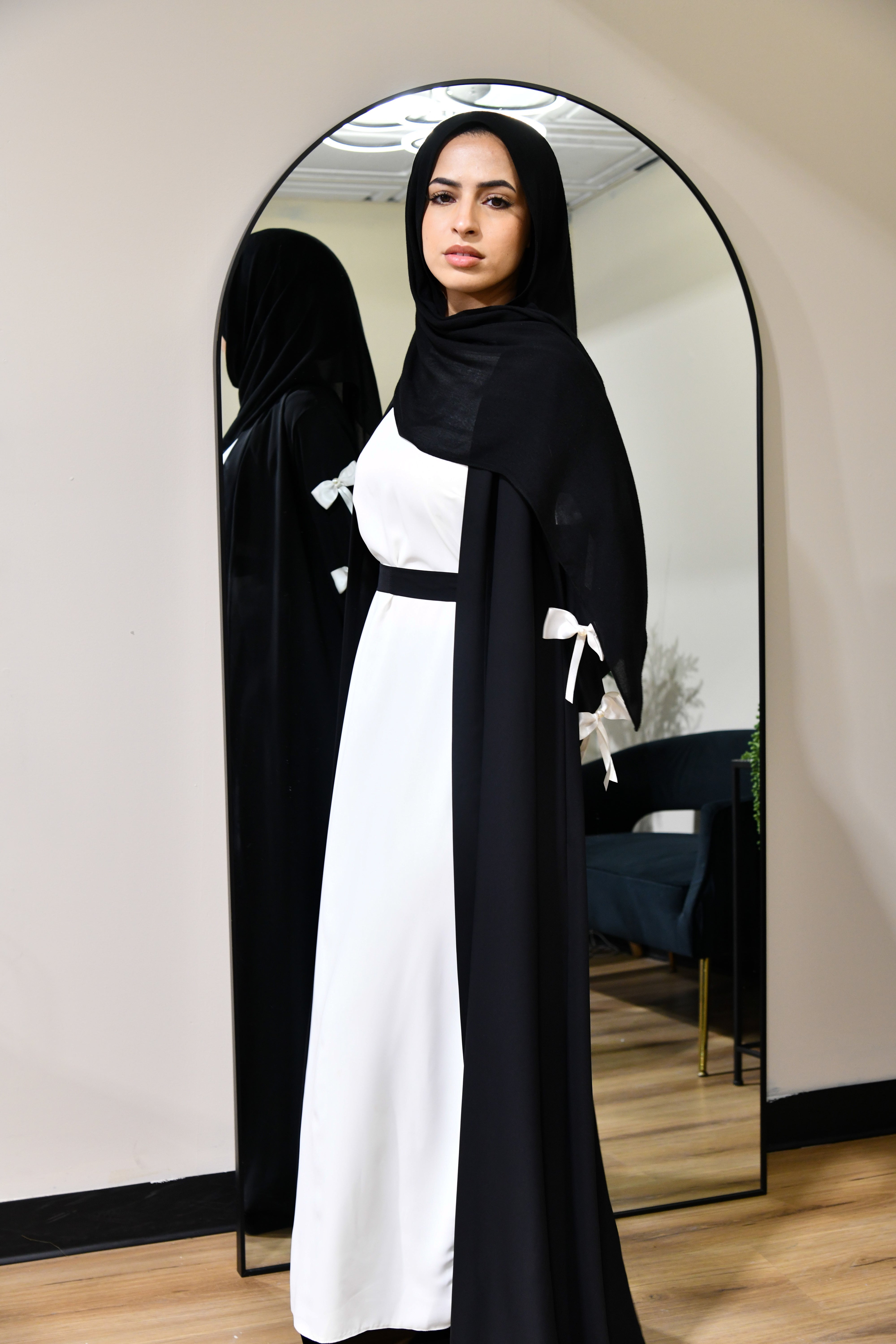 Bow Abaya Set -  Black