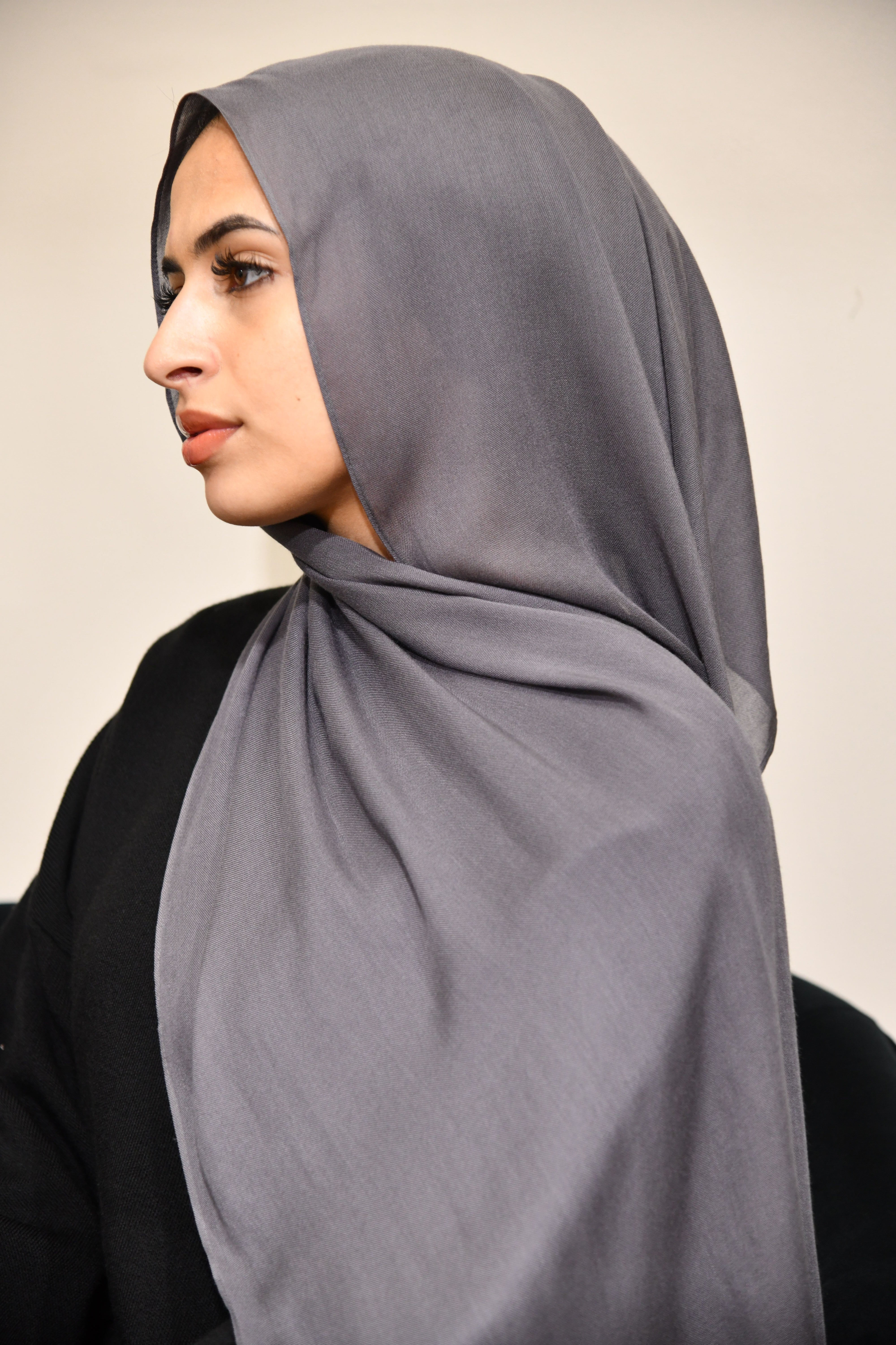 Premium Modal Hijab - Anthracite