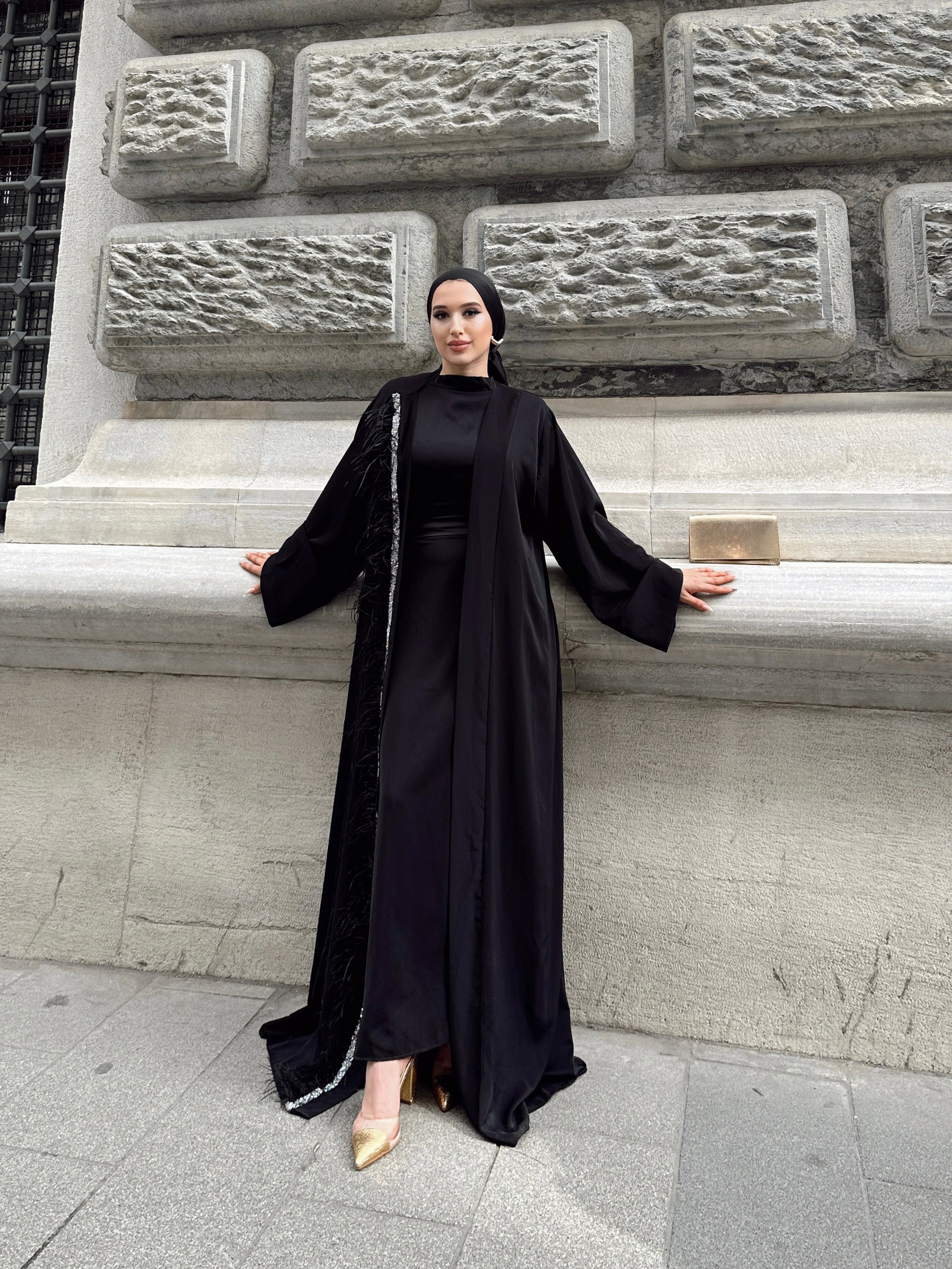 Jenin Crystal Feather 2 Piece Abaya Set - Black