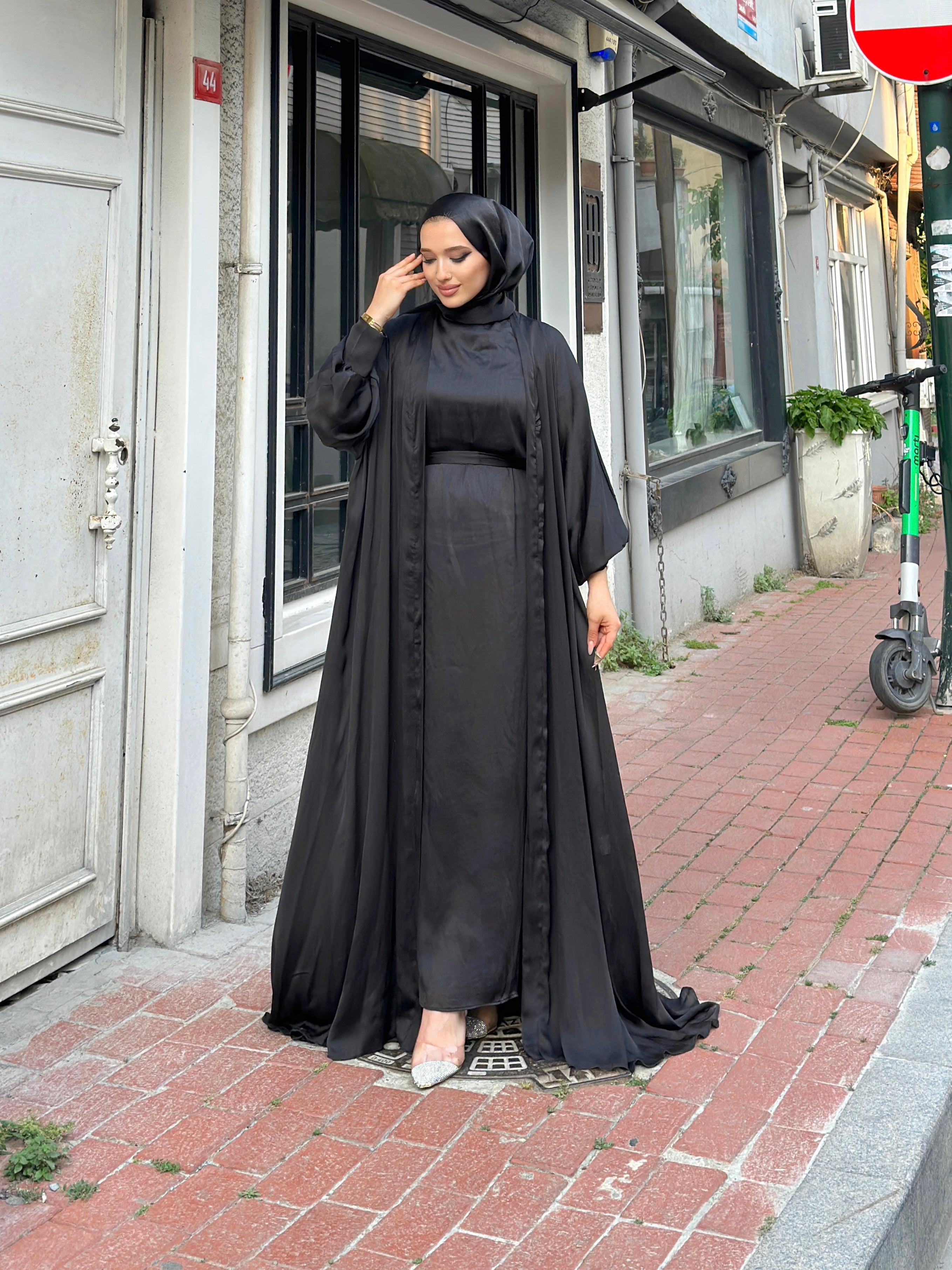 Menna Satin 2 Piece Abaya Set - Black